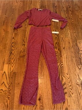 Cozy Mauve Two-Piece Knit Set - Crop Top & High-Waist Pants